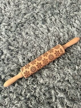 Source Unknown Wooden Embossed Snowflake Rolling Pin - Natural Wood